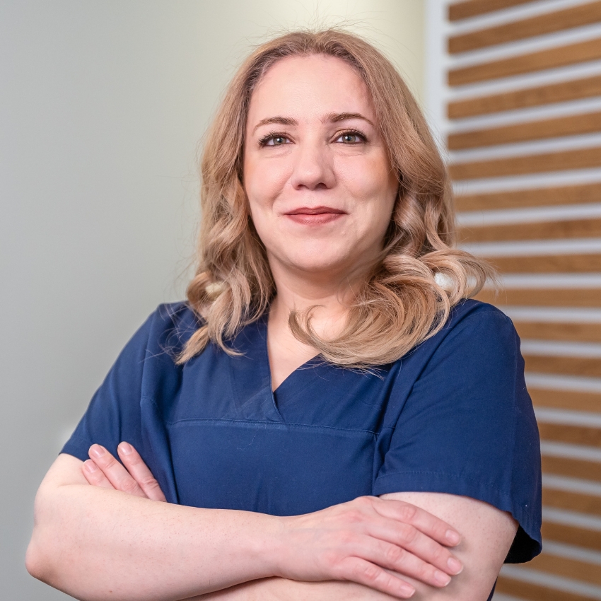 Zahnärztin | Zahnärzte im Sassehaus M. Emami